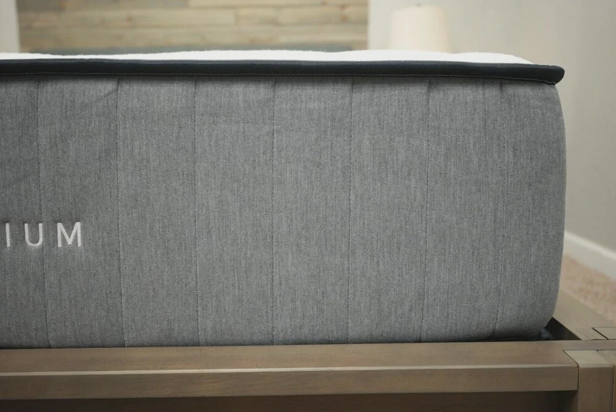 Cutaway view of Lull Original Premium mattress showing internal foam layers