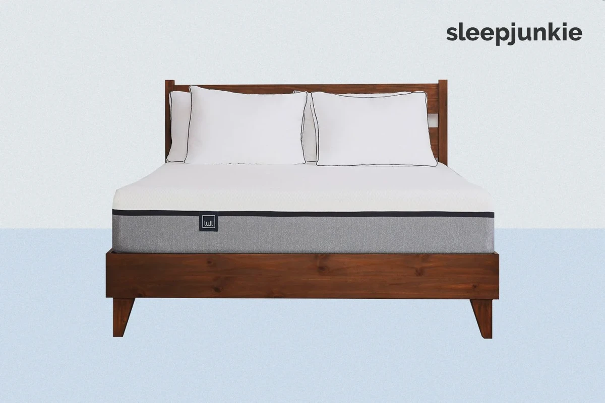 Cross-section view of memory foam layers similar to the Lull Original construction