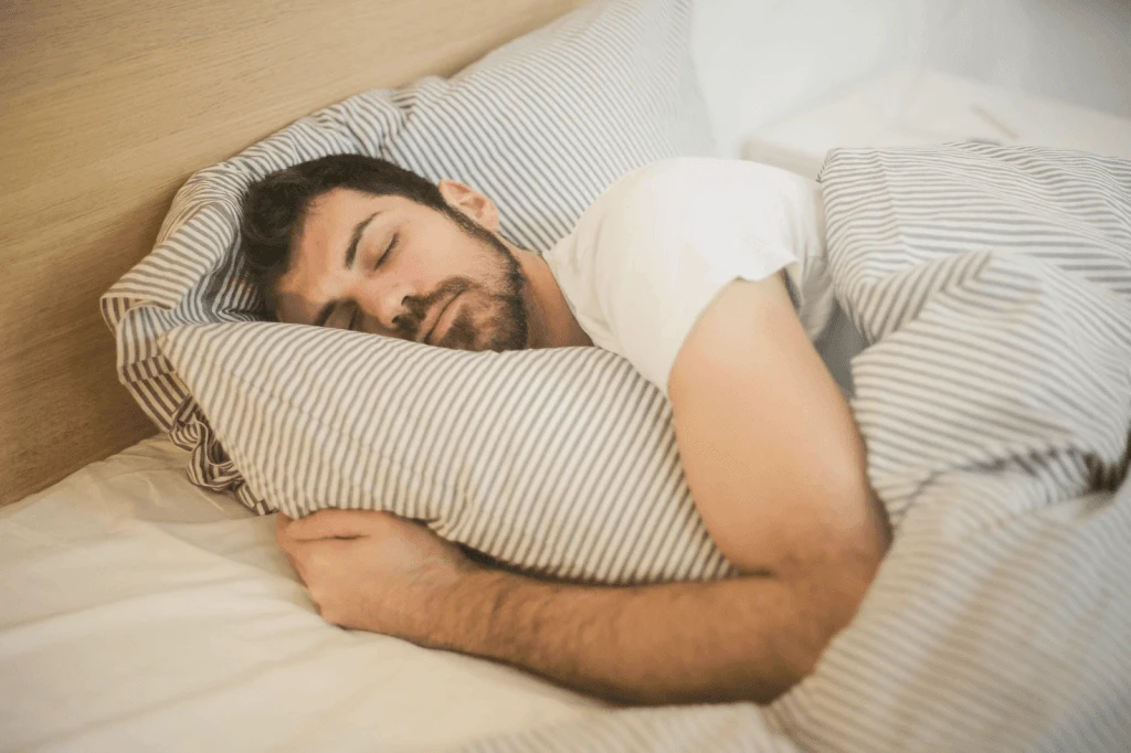 Tips for safely handling a Molblly mattress that may contain fiberglass