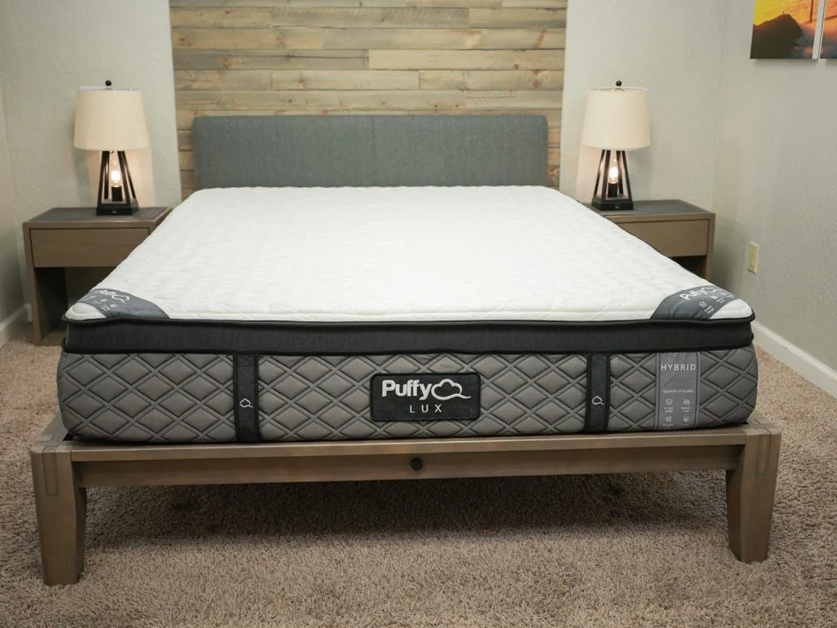 Tuft & Needle vs Puffy: Which All-Foam Mattress Wins?