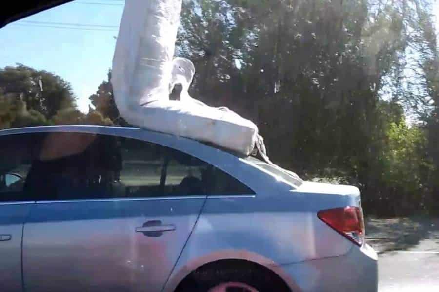 How To Tie Box Spring To Roof Rack - Not securing the traps properly