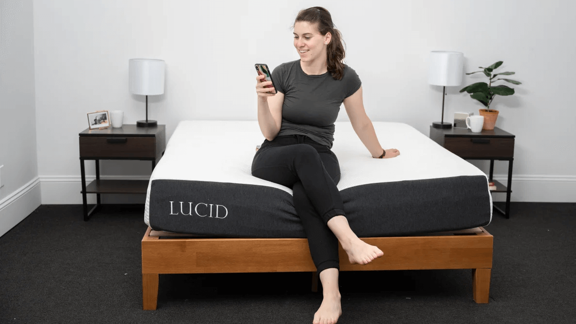 The mattress support reduces pressure during your sleep